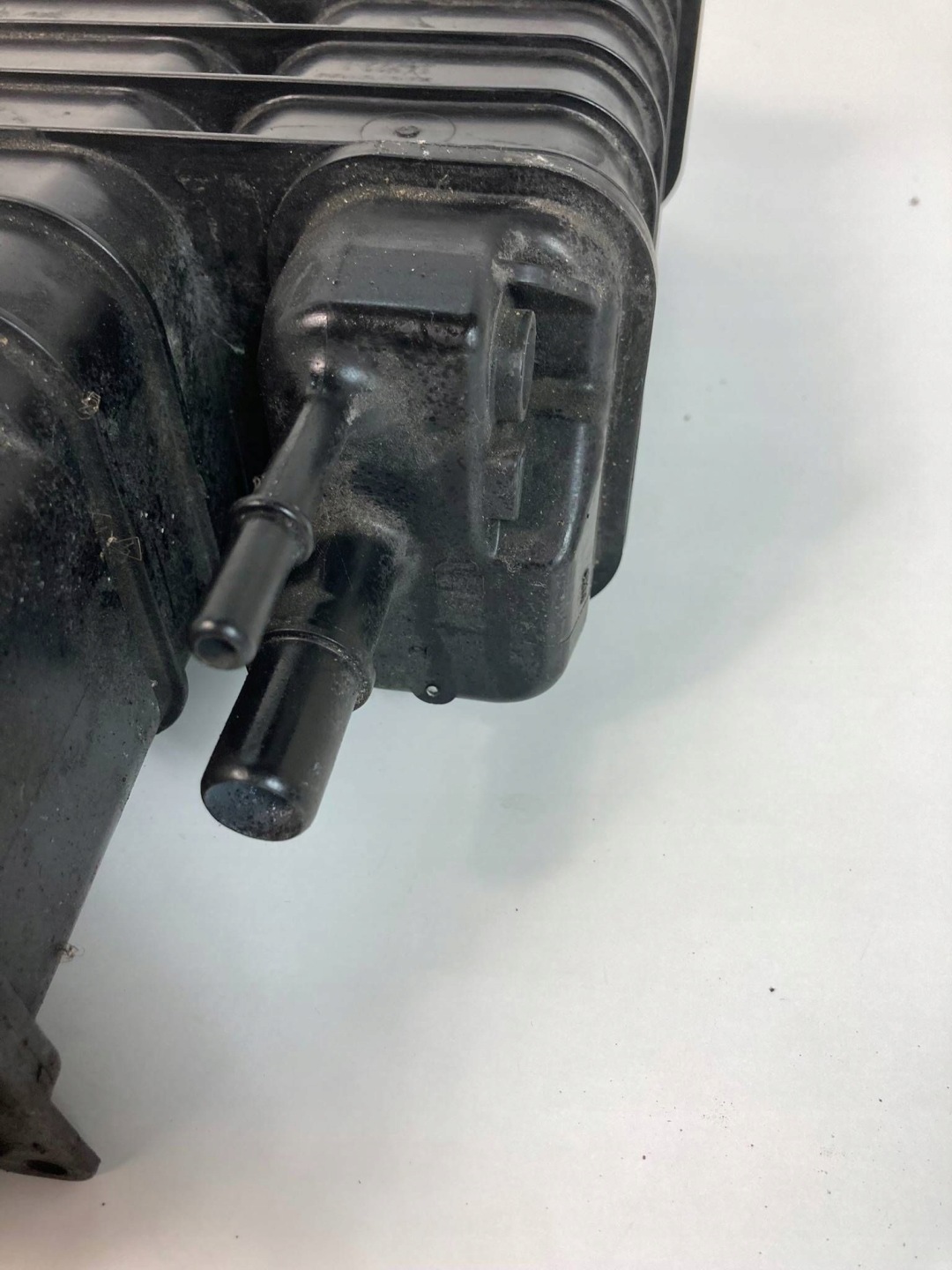 Chevrolet Camaro 16+ 3.6 carbon filter 22870105