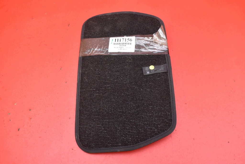 mat for the car front 3V0861571 SKODA SUPERB 3 III 15-20