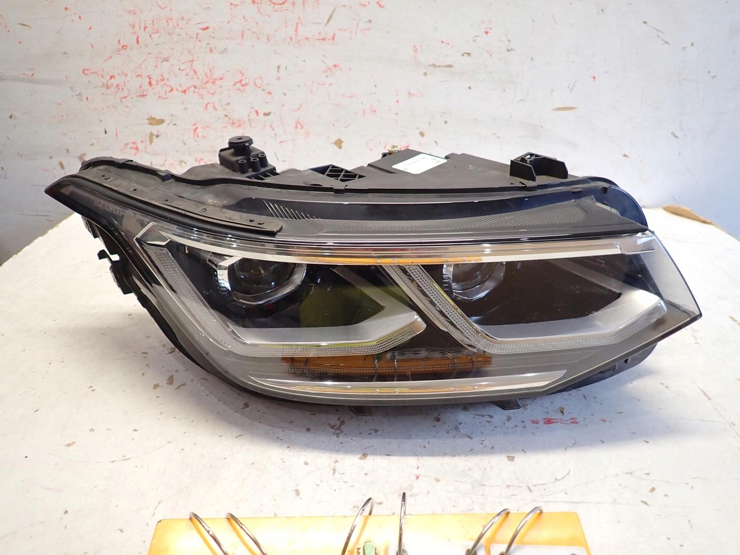 light front front right VW TIGUAN II LIFT 2020- FULL LED 5NB941082C