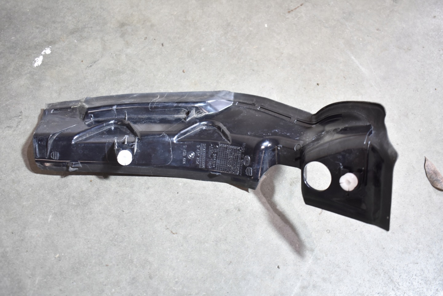 IDEALNA Blende Abdeckung rechts Leuchte heck BMW G05 1