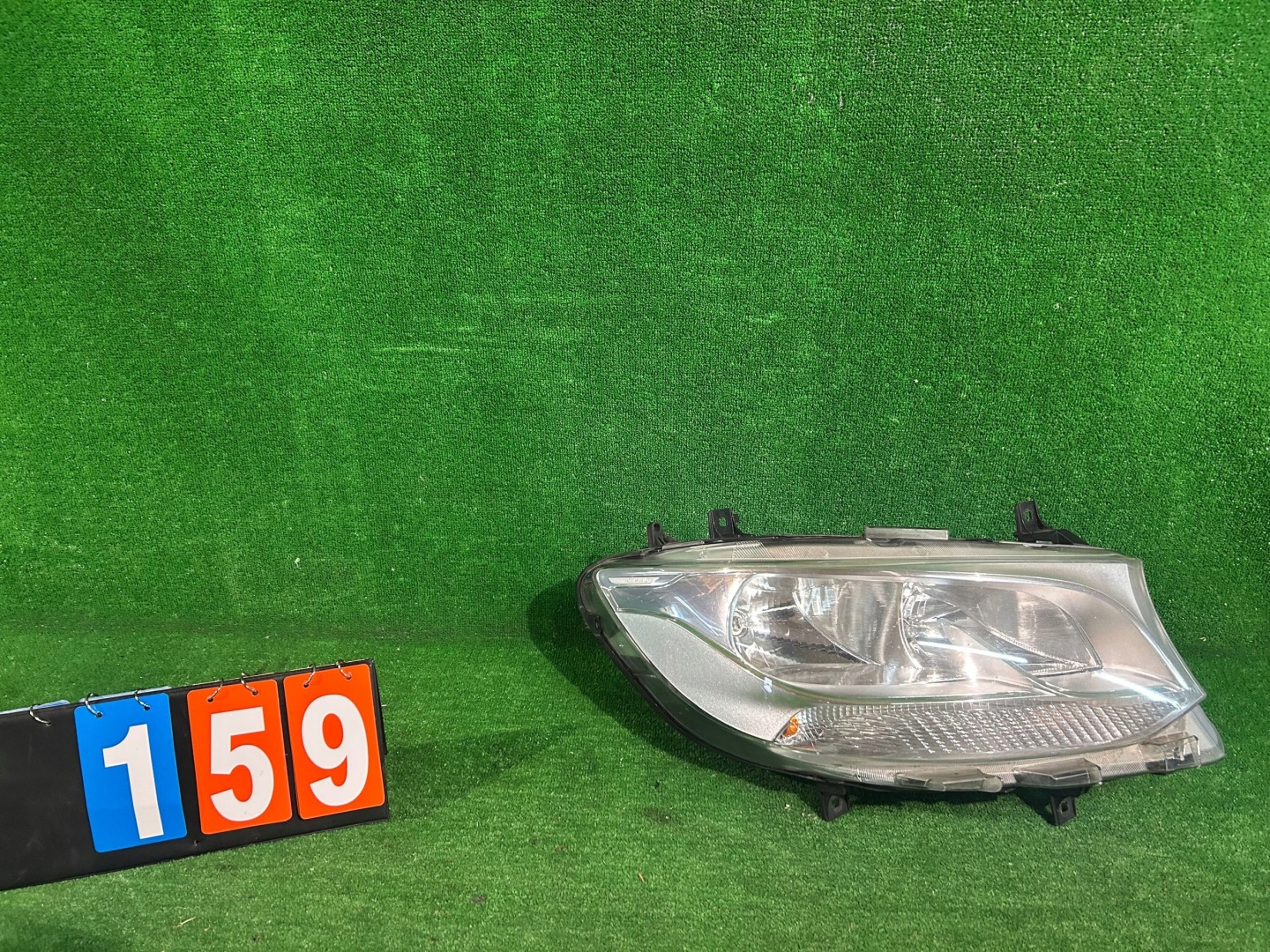 REFLEKTOR right MERCEDES SPRINTER W910 nr:159