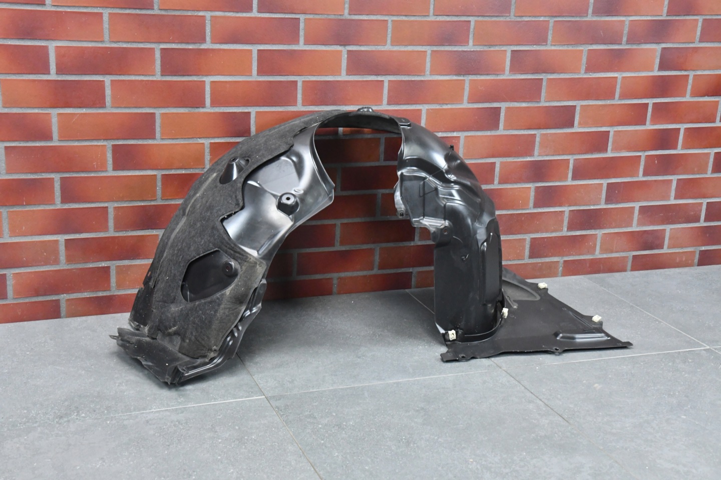 mudguard left front cover BMW iX1 U11 ELEKTRYK BEV DEMONTAZ