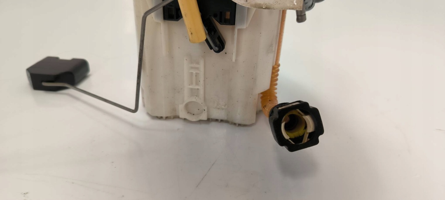 pump fuel VOLKSWAGEN PASSAT B8