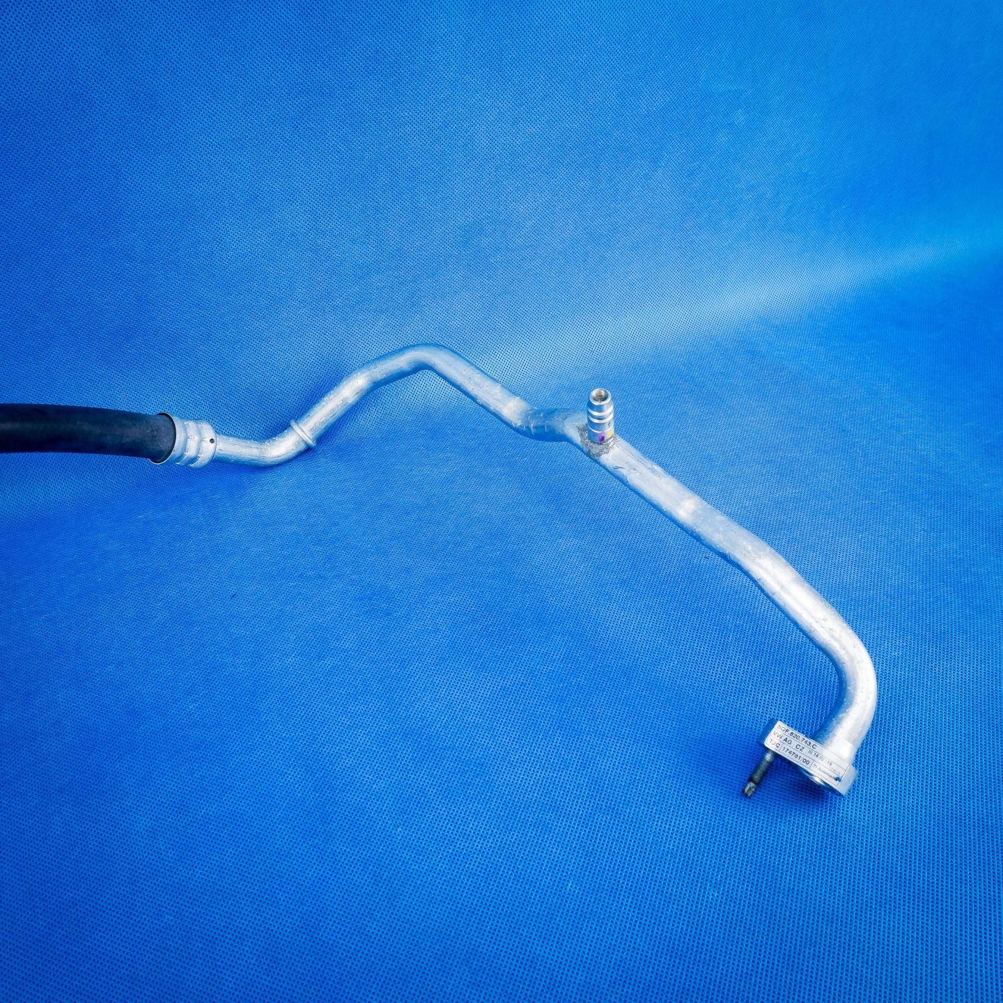 hadice vedení klimatizaci Audi Q3 83A 5QF820743C