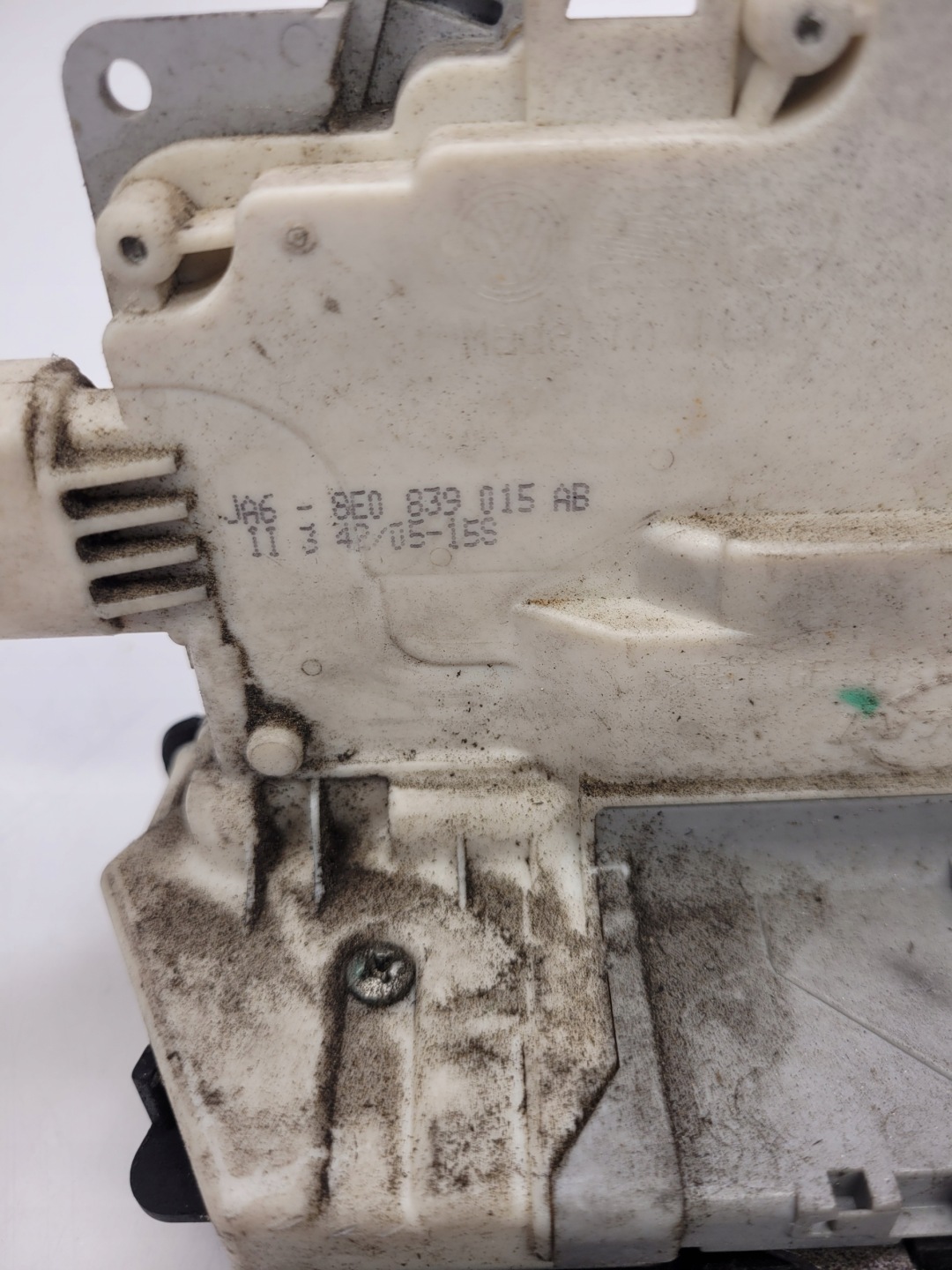 lock door left rear part AUDI 8E0839015AB 8 PIN