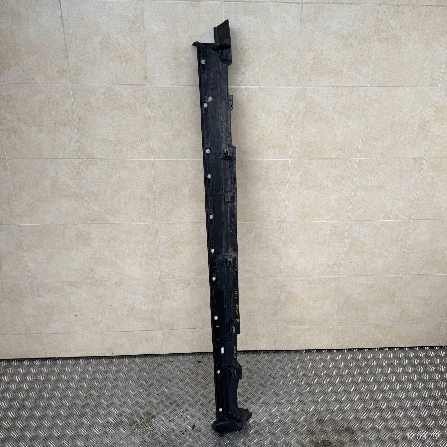 moulding threshold left threshold JAGUAR E-PACE J9C3-10155-A-PIA-03