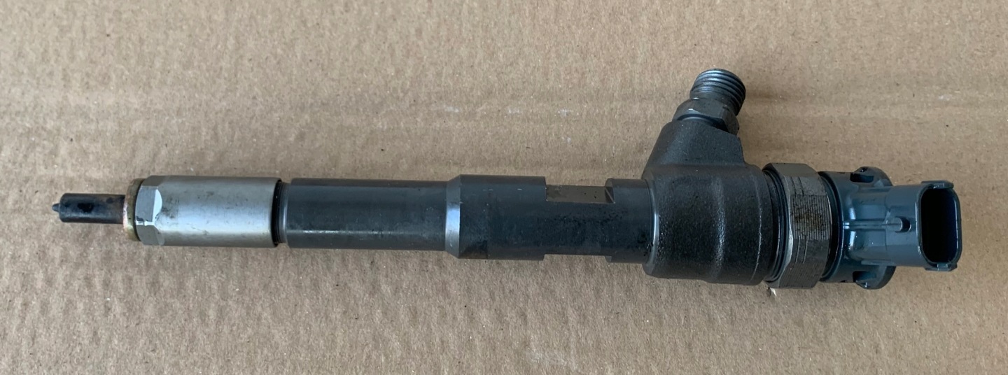 injector RENAULT DACIA 1.5 DCI 0445110485
