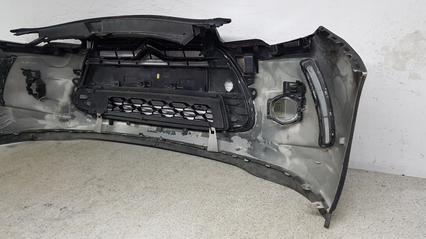 CITROEN DS3 DS 3 2010 - bumper front 8630