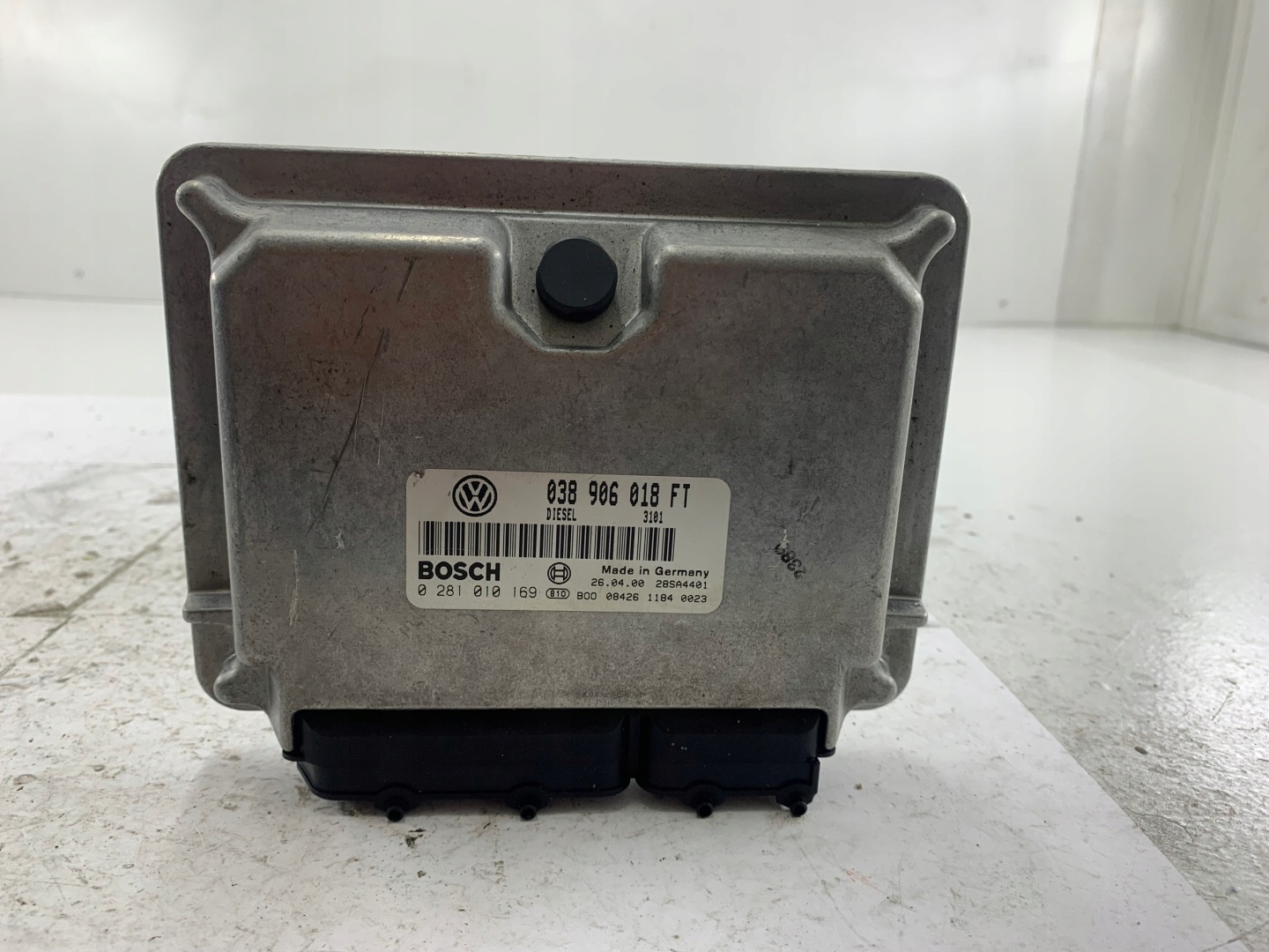VW PASSAT B5 1.9 TDI unité de commande électronique uce moteur 038906018FT