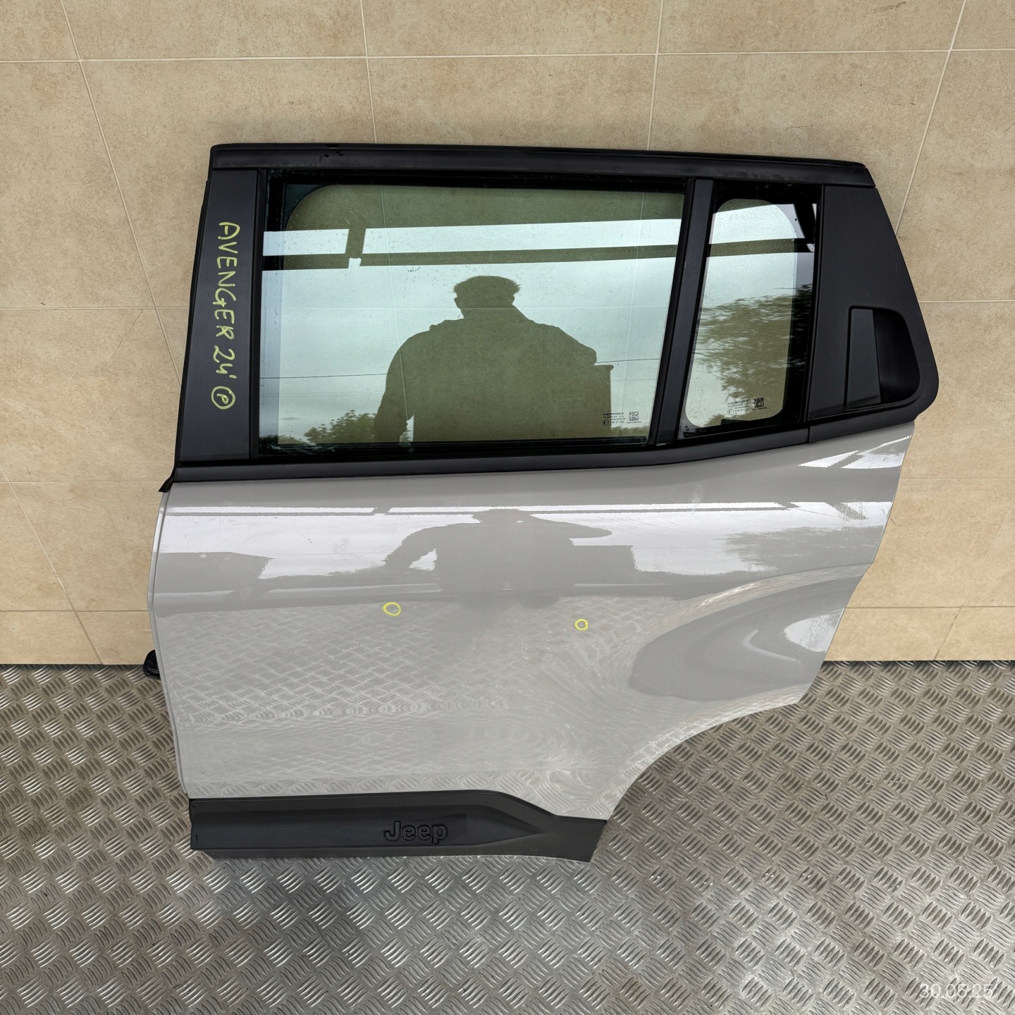 door complete rear. left JEEP AVENGER 2024 ROK