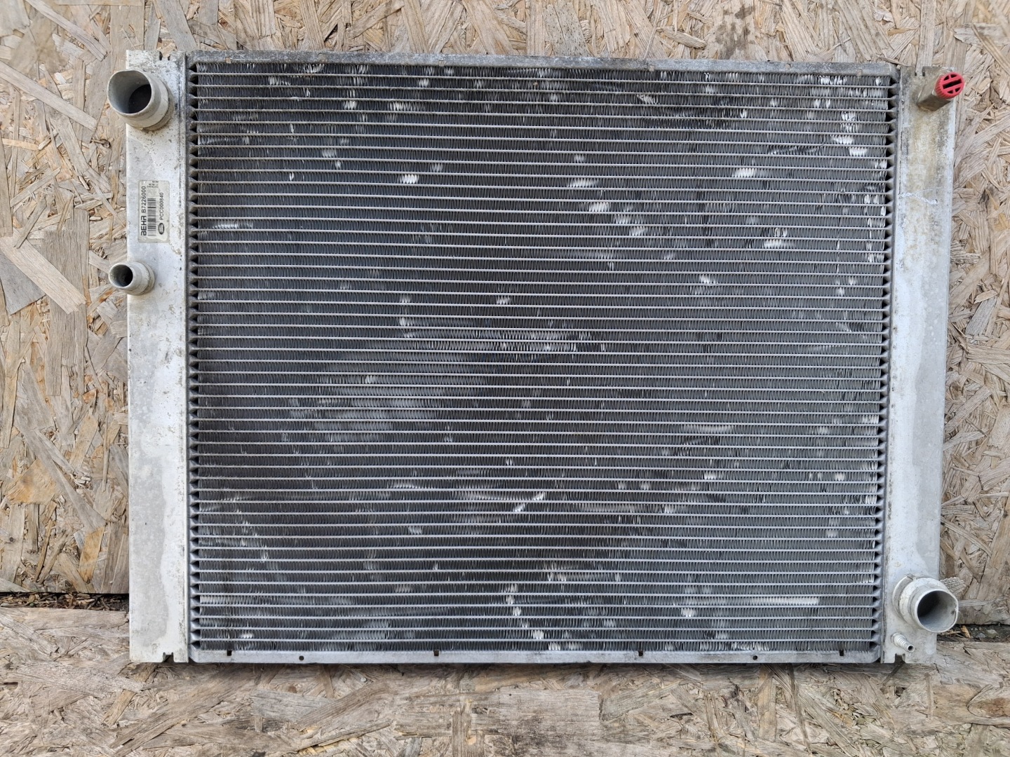 hladnjak vode RANGE ROVER L322 3.0 TD 02-12r PCC000840