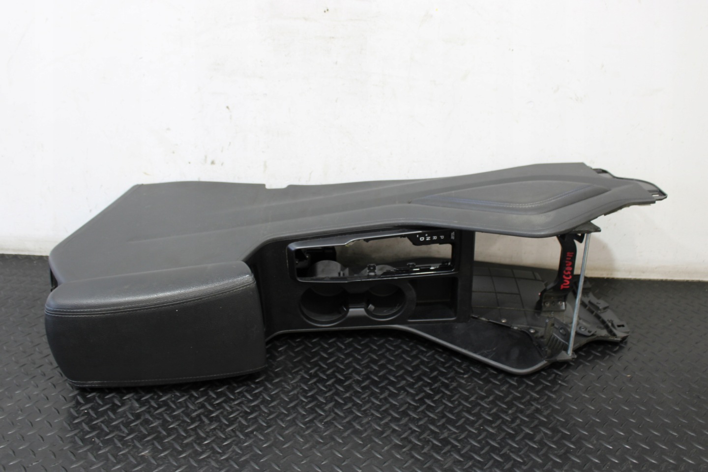 TUNEL central armrest AUTOMAT HYUNDAI TUCSON 3 III
