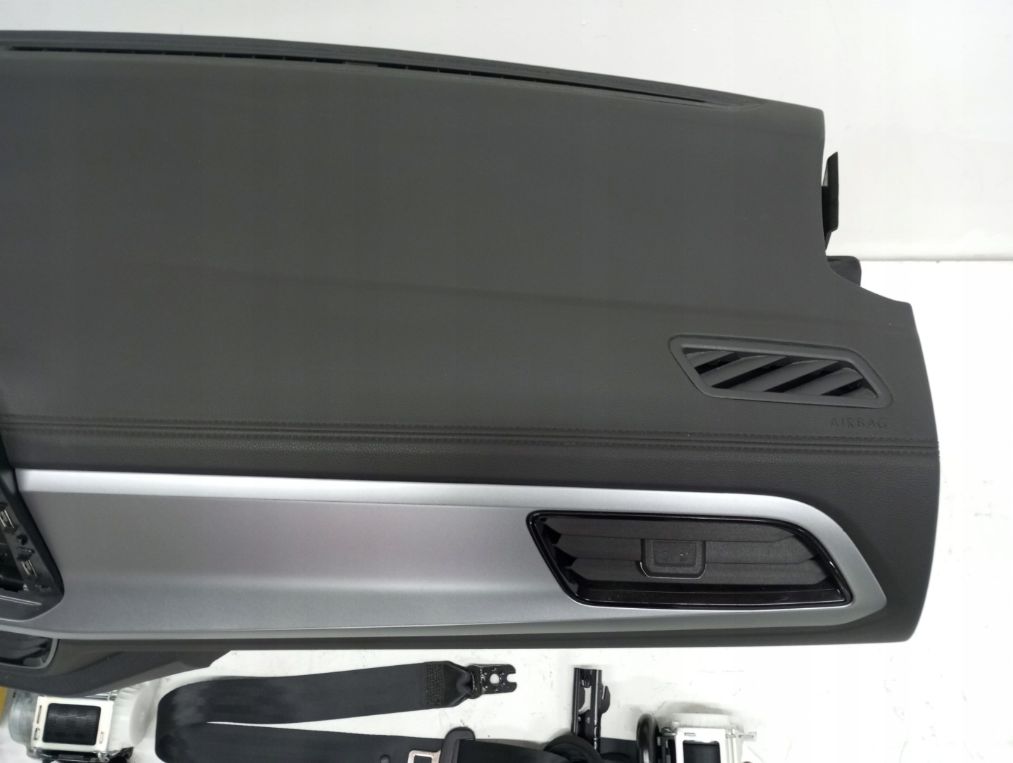 dashboard VW T ROC 2GA LIFT