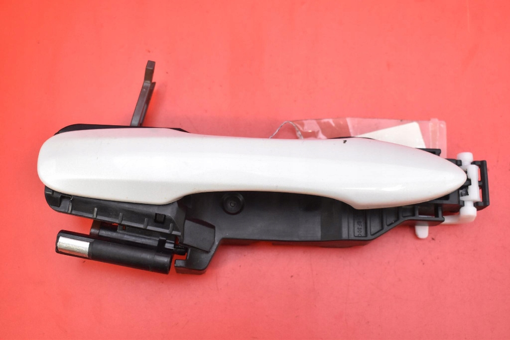 handle left rear part rear 2PU TOYOTA YARIS 4 IV 20