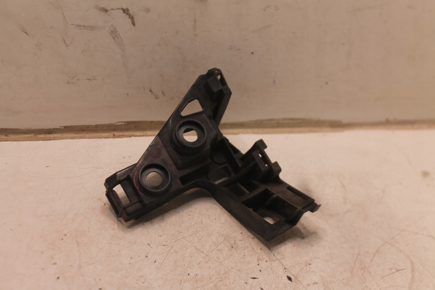 bumper bracket left rear part 5G6807393A VW GOLF VII HATCHBACK 12-20