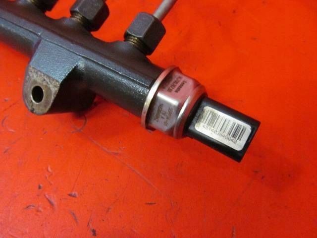 CITROEN C4 CACTUS 1.6 HDI 9HP PEUGEOT FORD MAZDA injection ramp sensor
