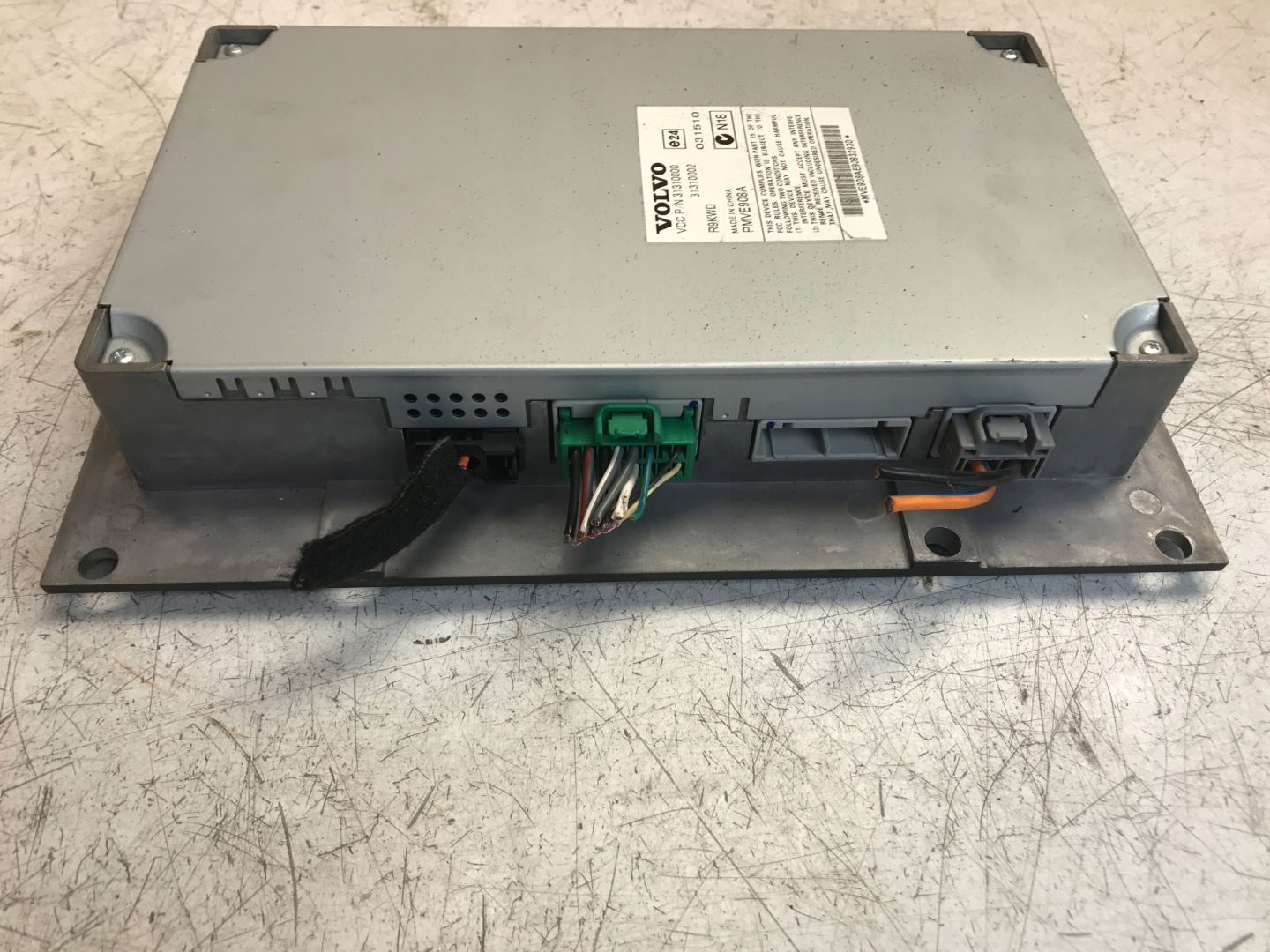 amplifier radio VOLVO C30 31310000