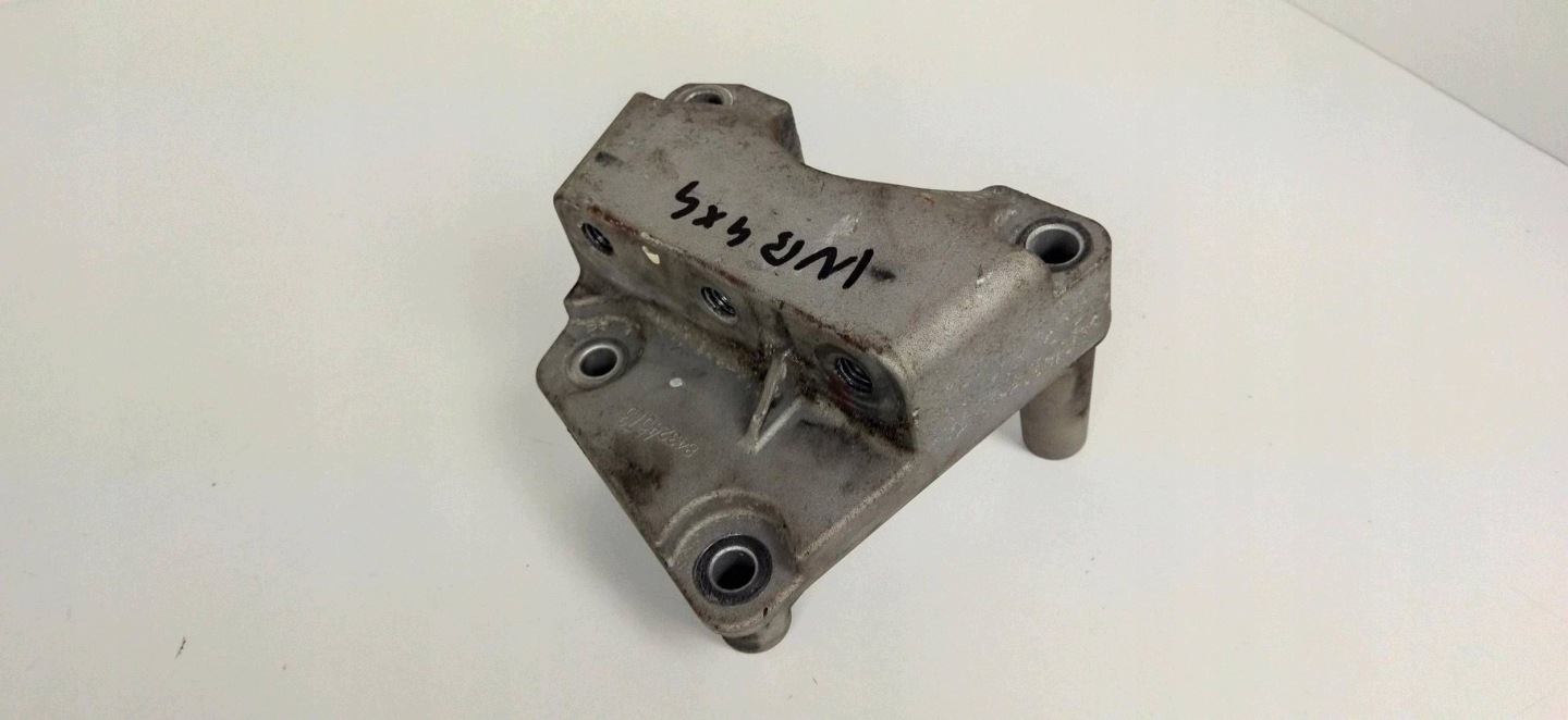INSIGNIA B 2.0 CDTI biturbo 4X4 Support plaque Moteur Support 84324573