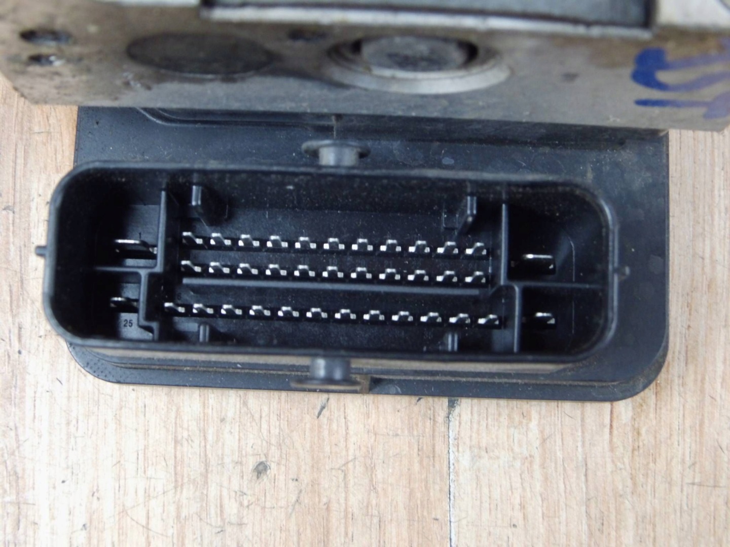 Ford B-MAX Fiesta MK7 pump ABS D1B1-2C013-BA