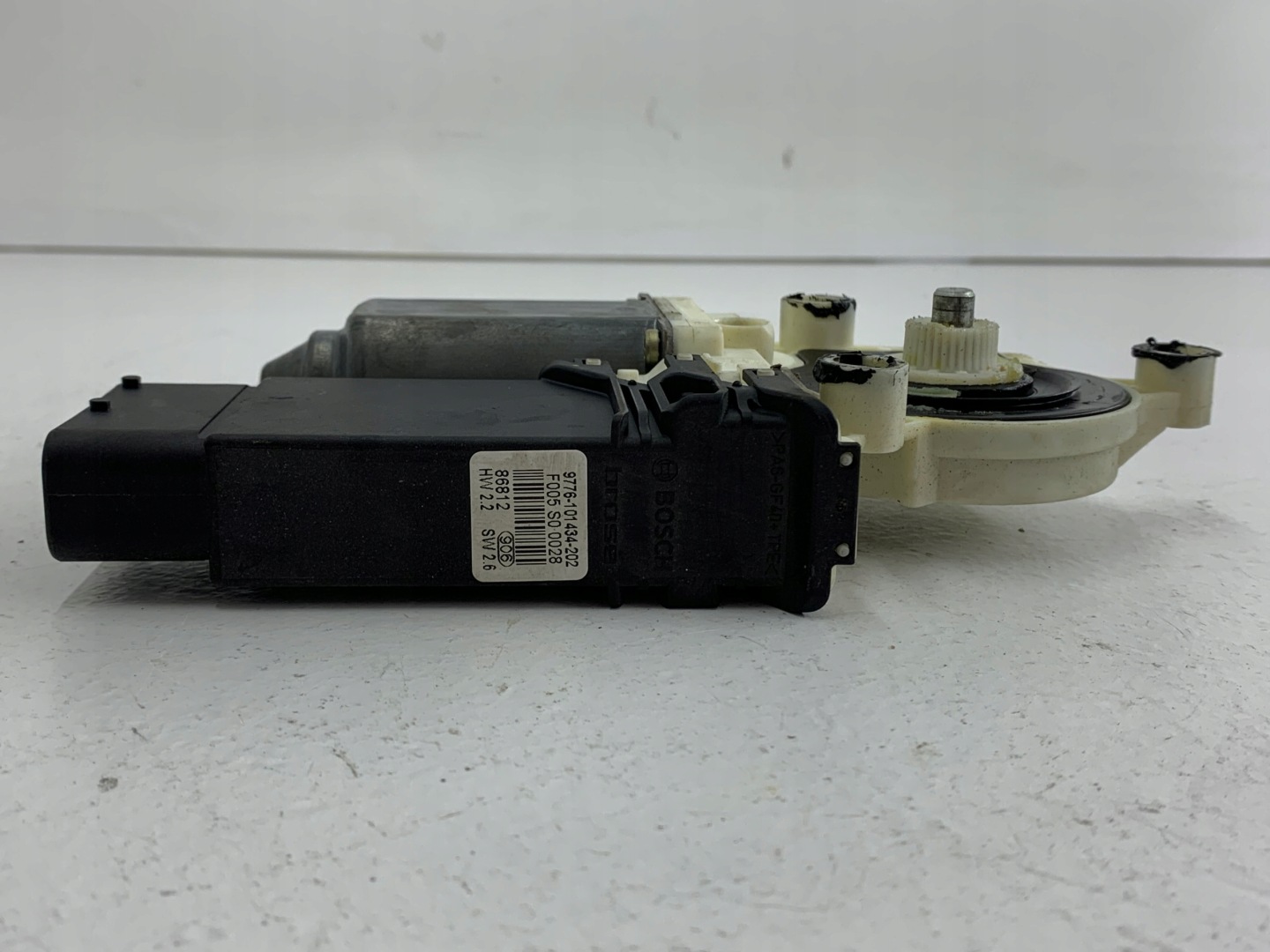 VW GOLF IV mini motor windows left rear part 1J4837730AA