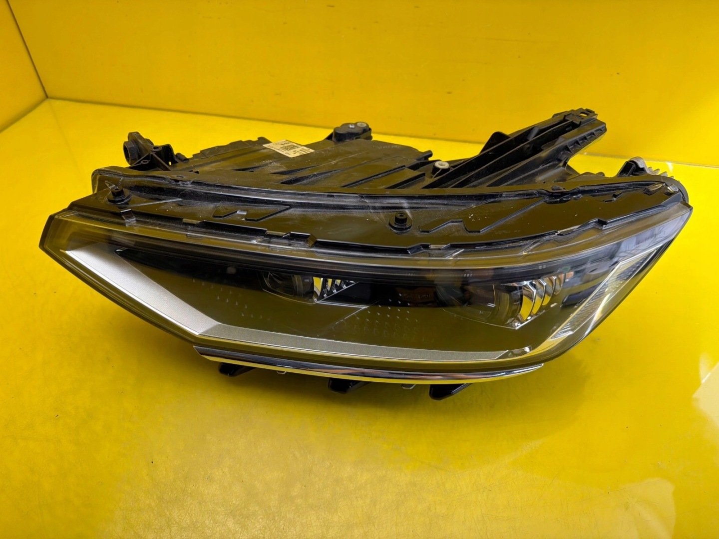light left VW Passat B8 Full Led 3G1941081P