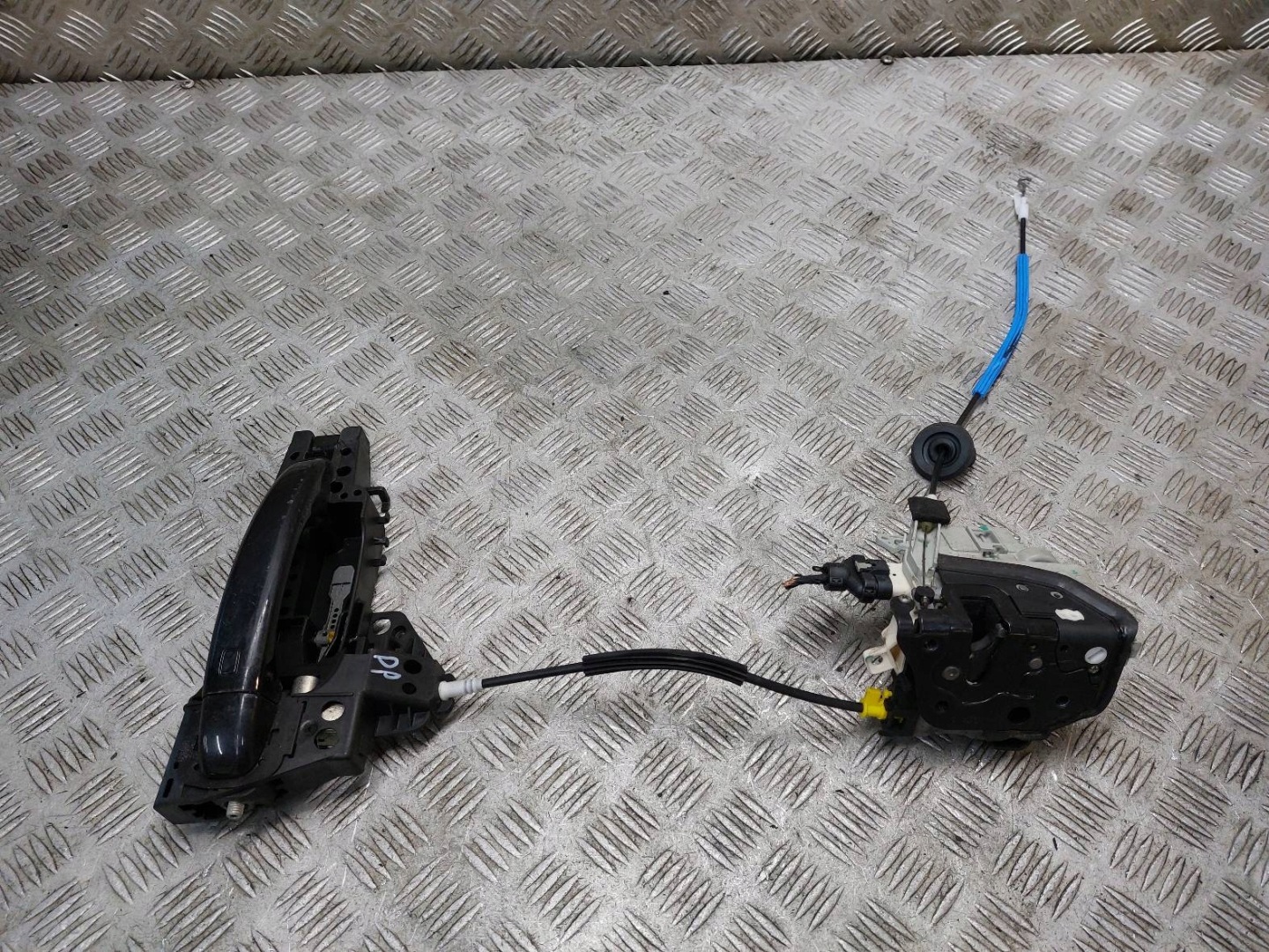 lock door right front + handle exterior AUDI A4 B8 8J1833016C