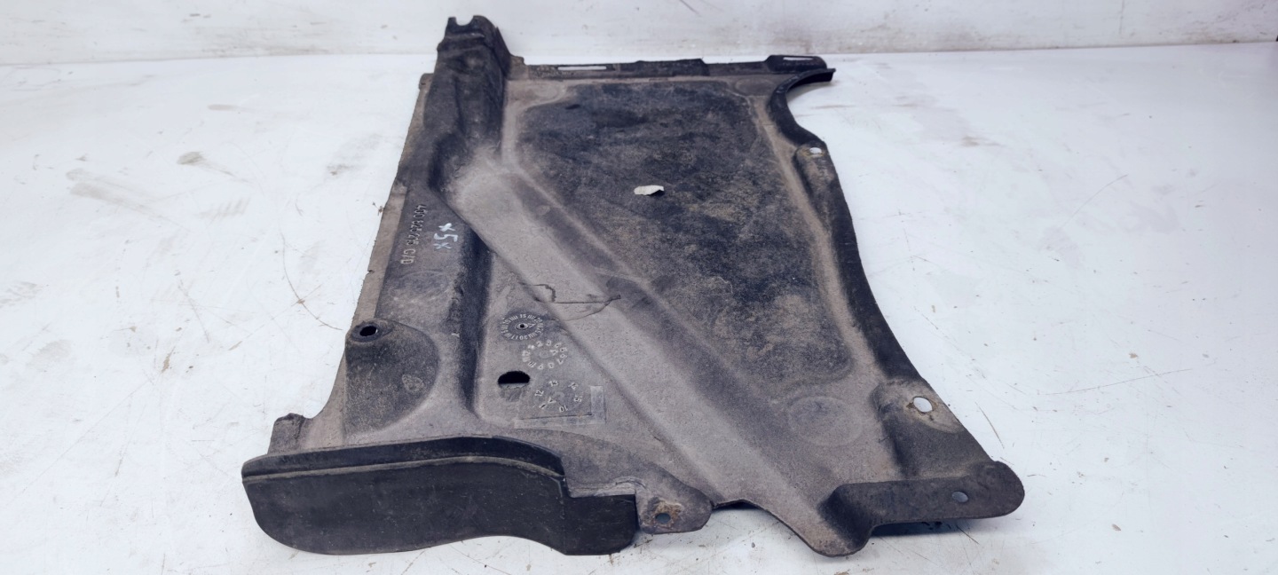 cover chassis left rear part AUDI A6 C7 4G0825215C *5*