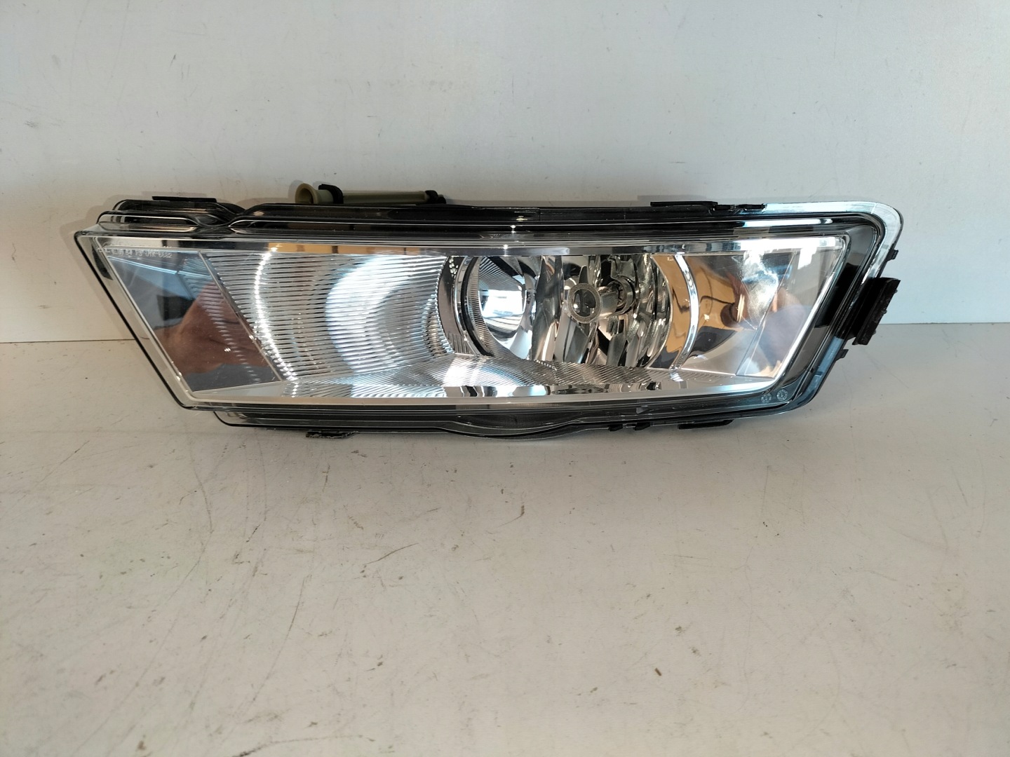 fog light light left SKODA RAPID 12