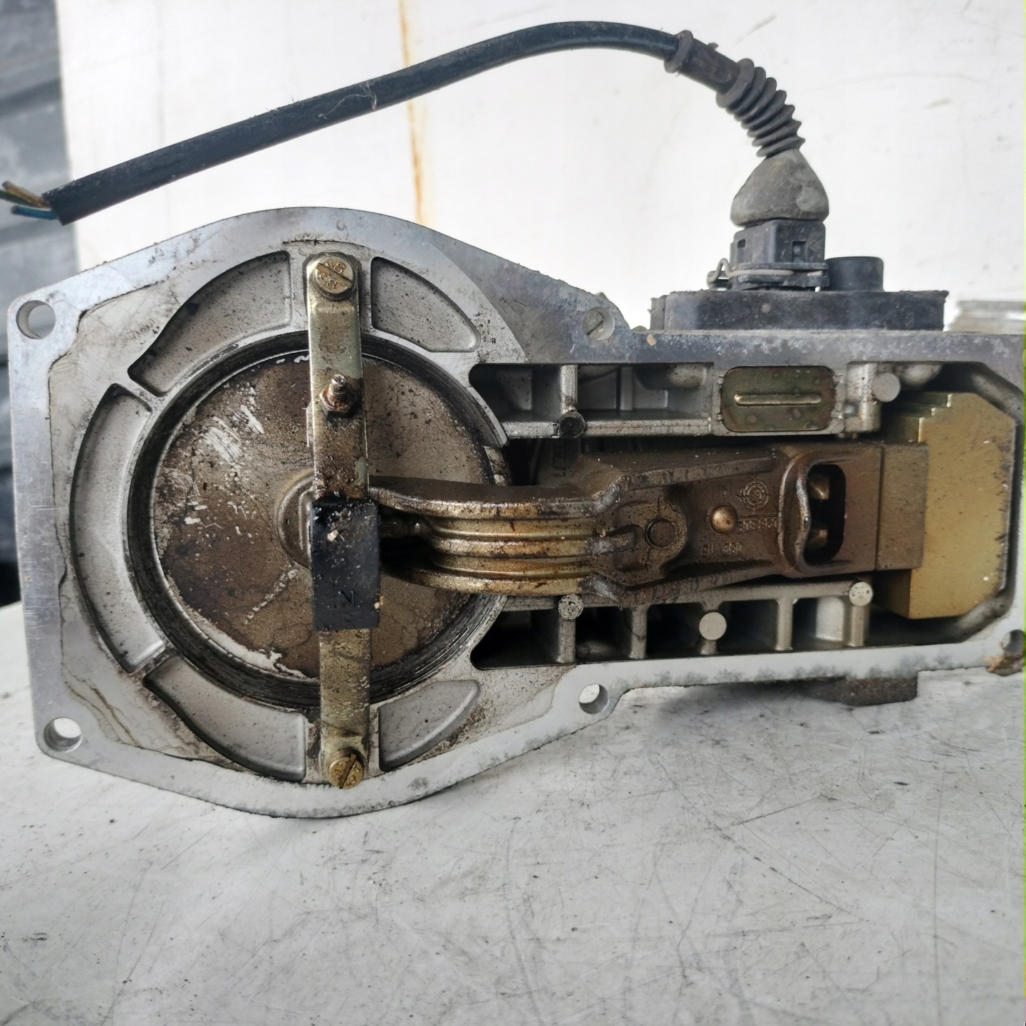 AUDI 80 B3 1.8 distributore carburante 026133353 BOSCH