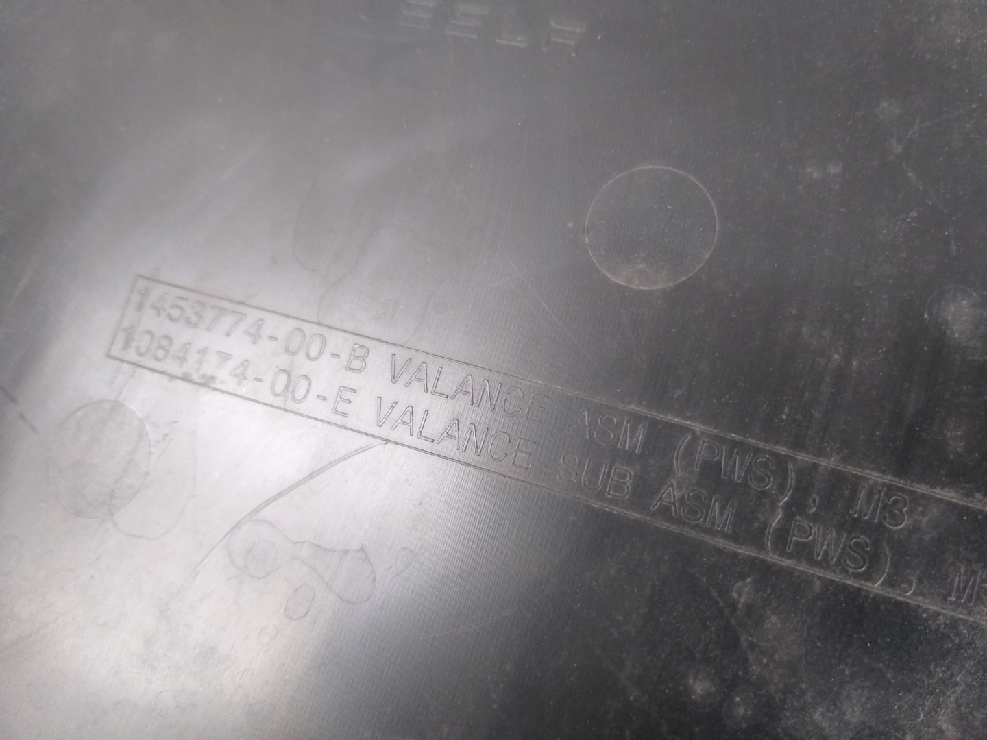 nárazník předek kryt TESLA III 3
