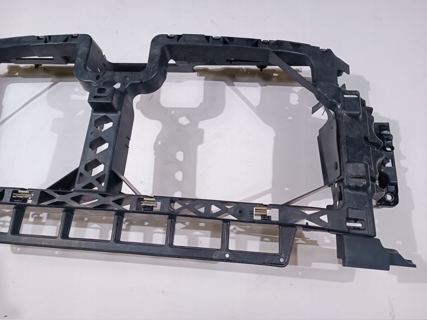 support panel for radiators pillar iron Ford F250 F350 2017