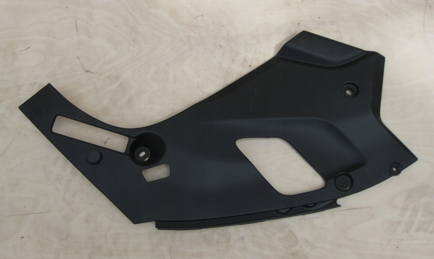 BMW 5 G30 3.0D 19R cover cover upper REFLEKTORA right front 7349604