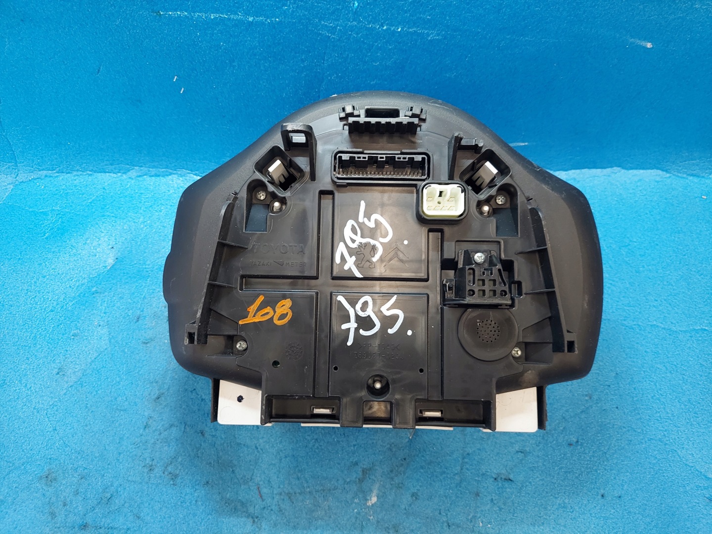 dials clock PEUGEOT 108 769167-320U