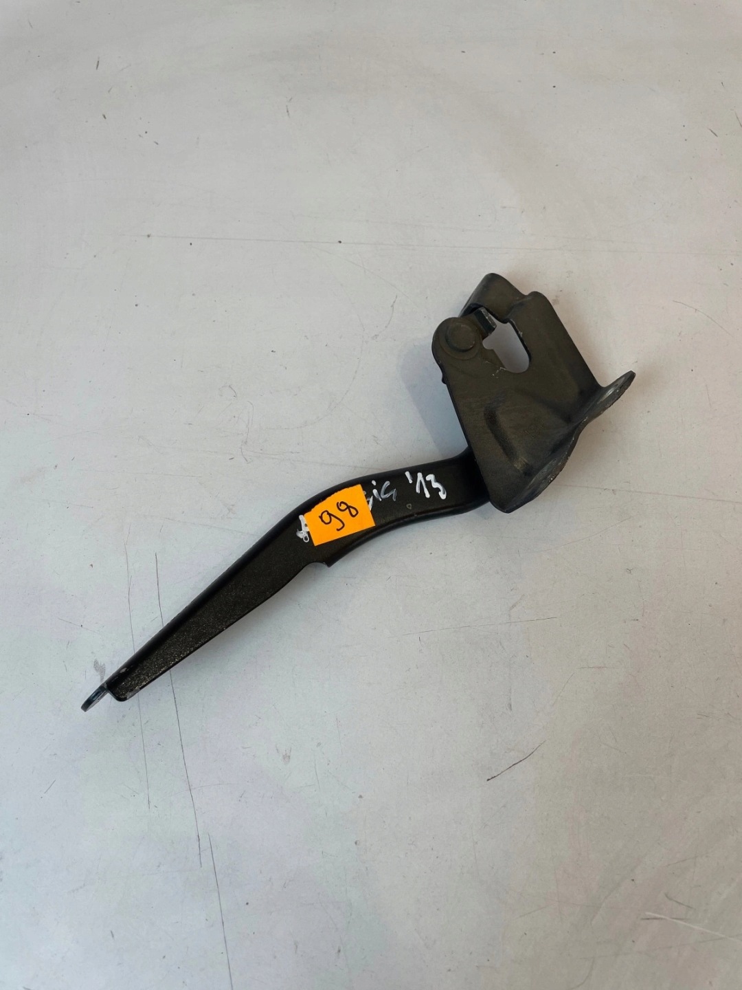 hinge bonnets front front left Toyota Avensis T27 lift