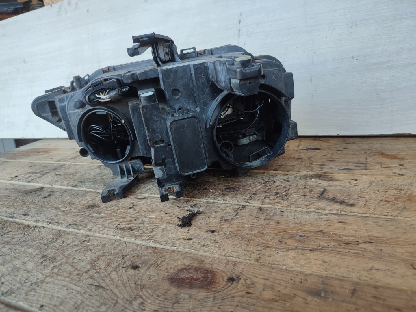 far desna prednja AUDI A4 B8 8K 8K0941004M