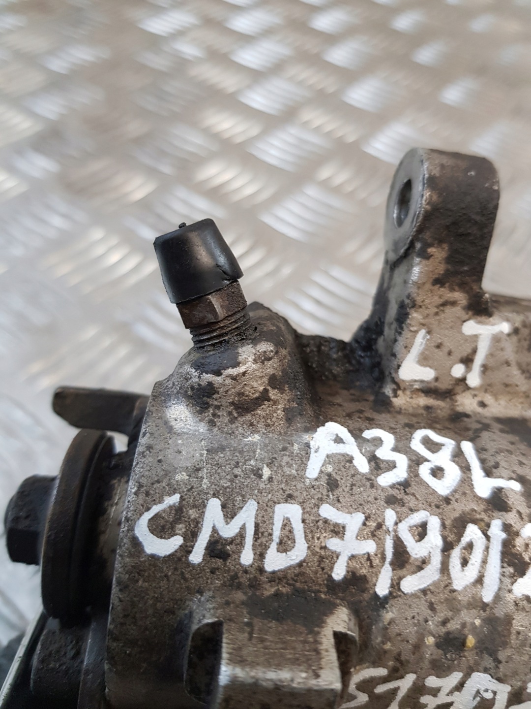 caliper brake left rear part AUDI A3 8L 01R