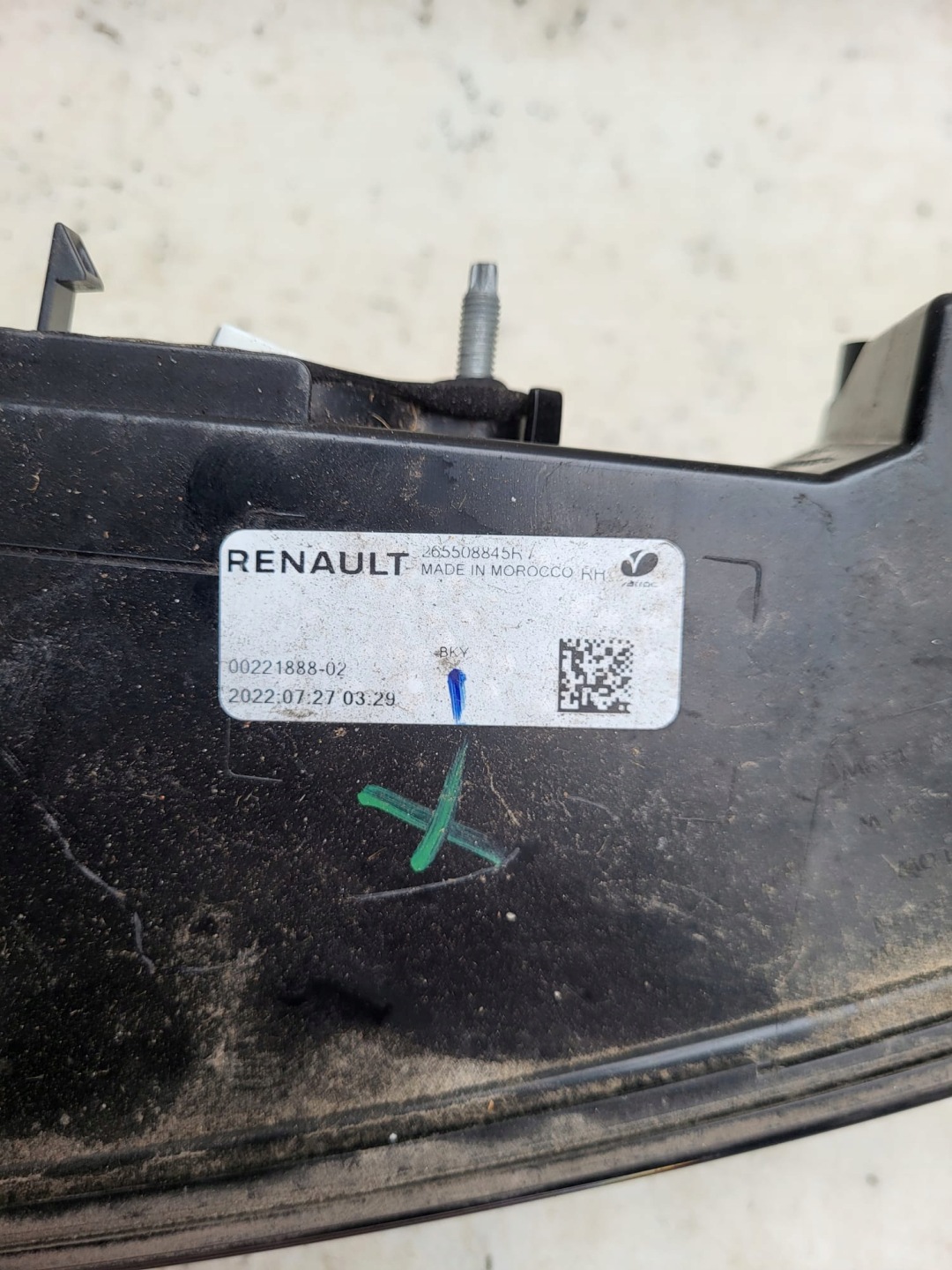 RENAULT MEGANE V E-TECH light right rear part rear to the bonnet 265508845R