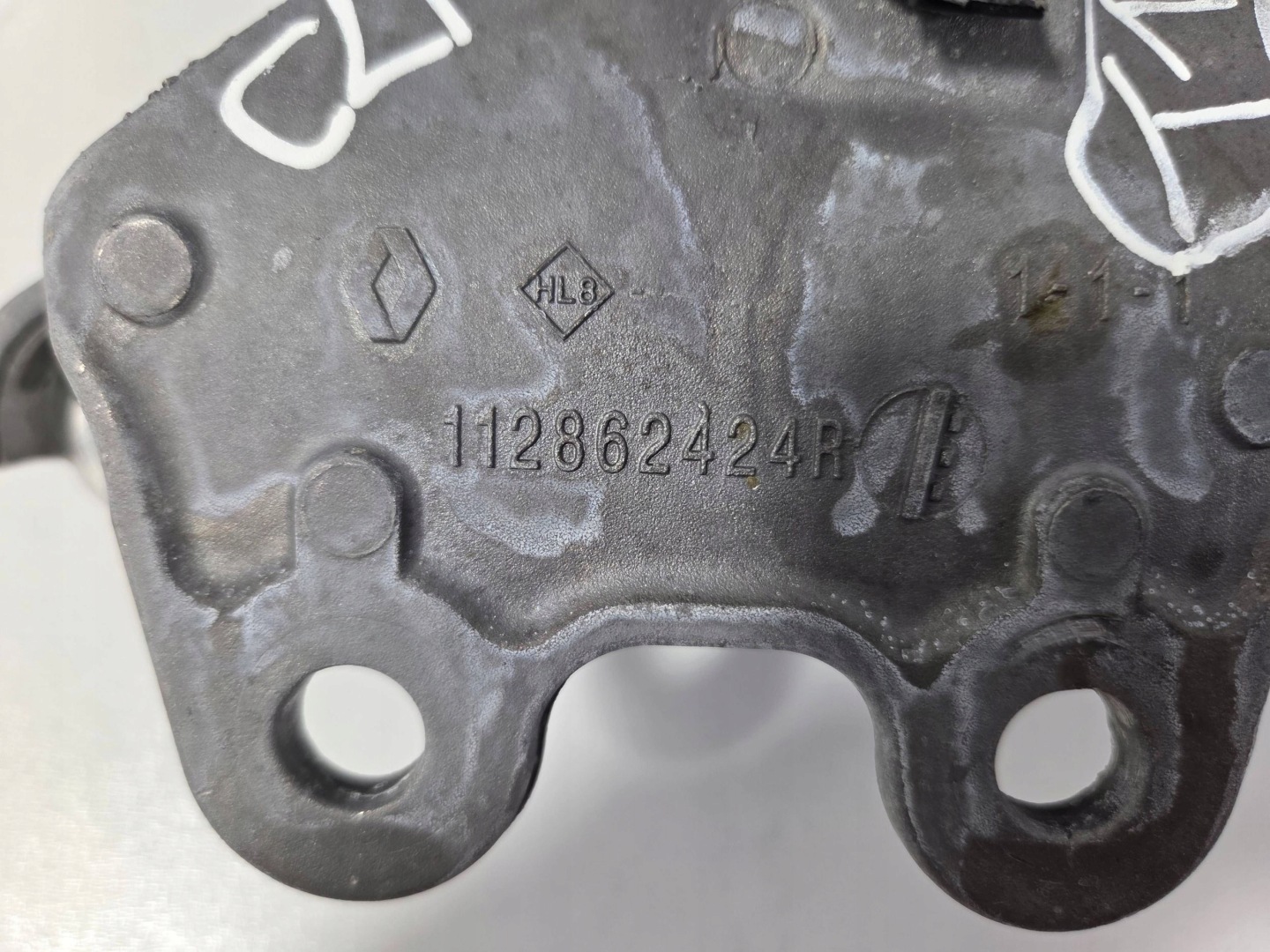 Renault Clio VI Dacia Duster 2026r engine mount 112862424R (T113)