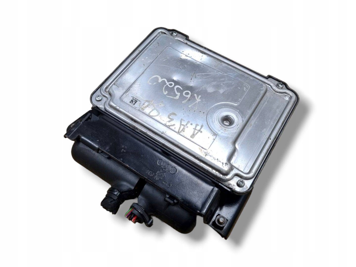 control unit of the engine Audi A3 8P 2nd facelift 2011 03L906018AB