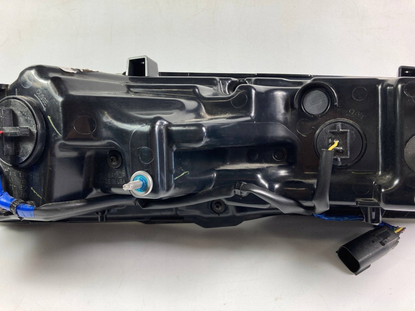 Chevrolet Camaro rear light right rear part LED 2019-2024