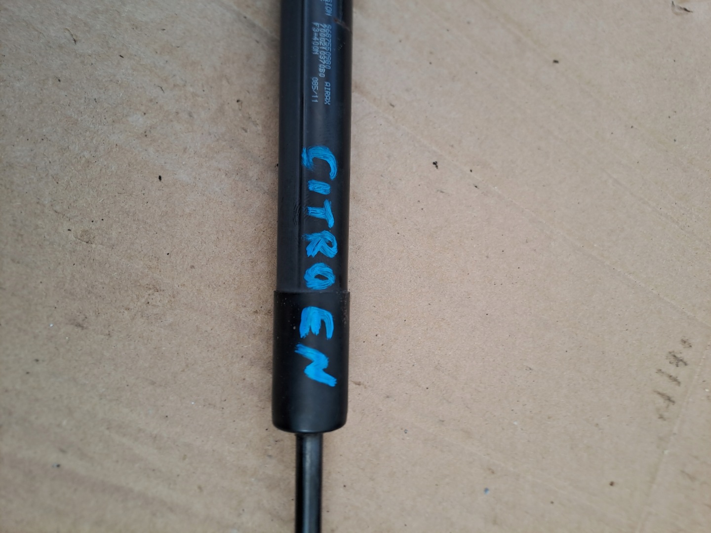 Dämpfer hinten heckklappe CITROEN DS3 10-16 9687550980