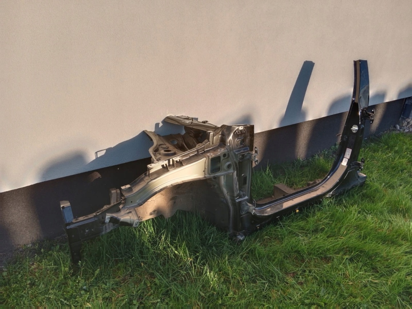 quarter threshold pillar left front KIA STONIC