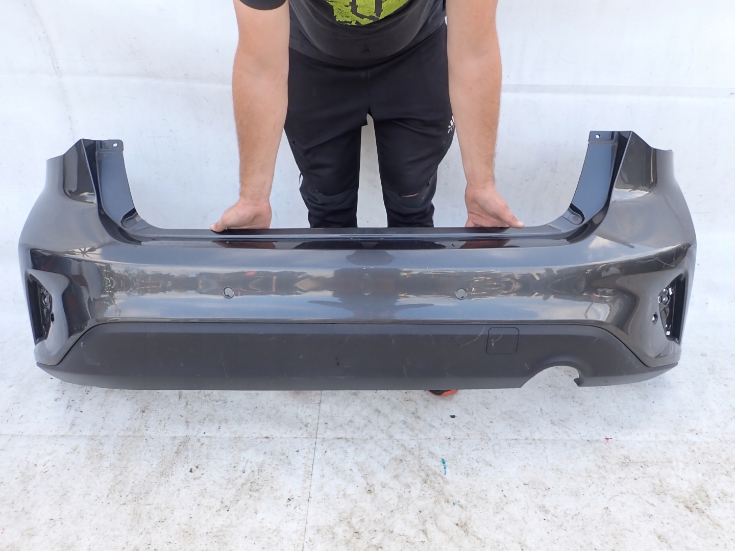 FORD FOCUS IV HB 18- bumper rear part rear 4PDC