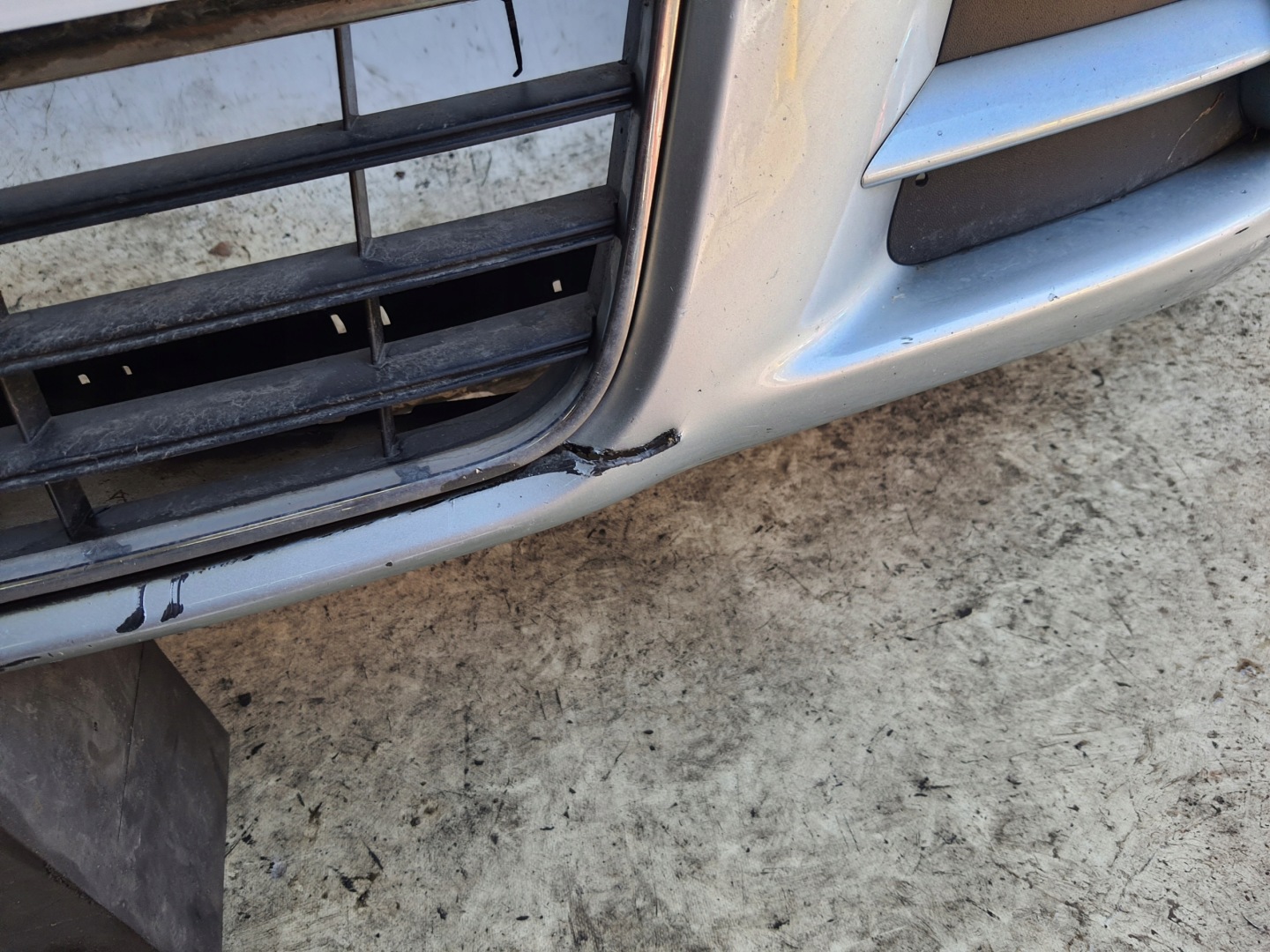 VOLKSWAGEN EOS 05-10 bumper + washers