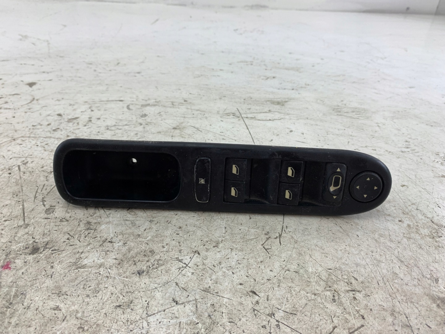 PEUGEOT 307 window control switch left front 96531124XT