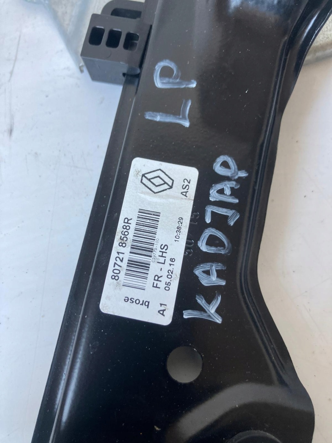 window regulator left front RENAULT KADJAR 807218568R