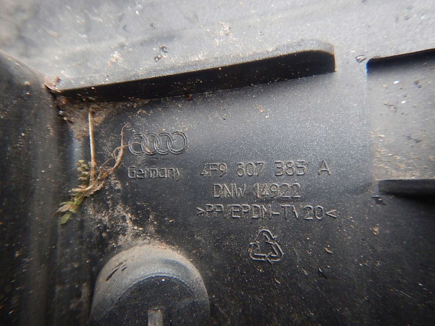 AUDI A6 C6 bumper rear part PDC rear 4f9807385a