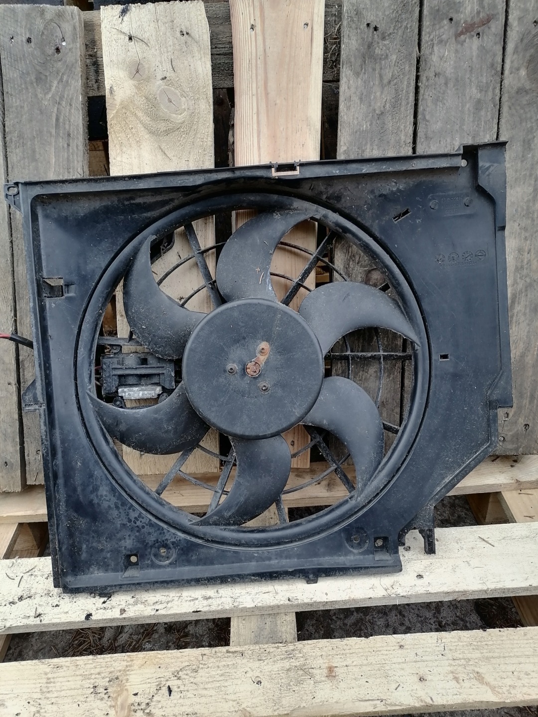 0130303874 BMW E46 316 1.8 ventilátor chladiče