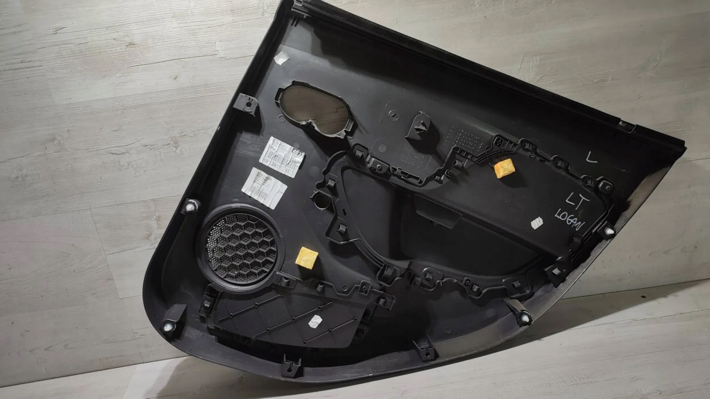 Dacia Logan II 2019r rear part side left side door upholstery