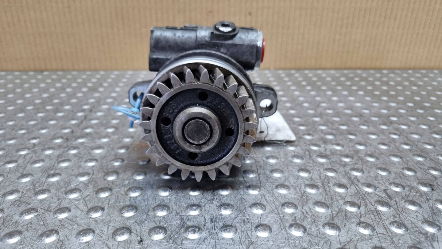 servo pump 7H0422153A VW TRANSPORTER T5 2.5 TDI AXE AXD